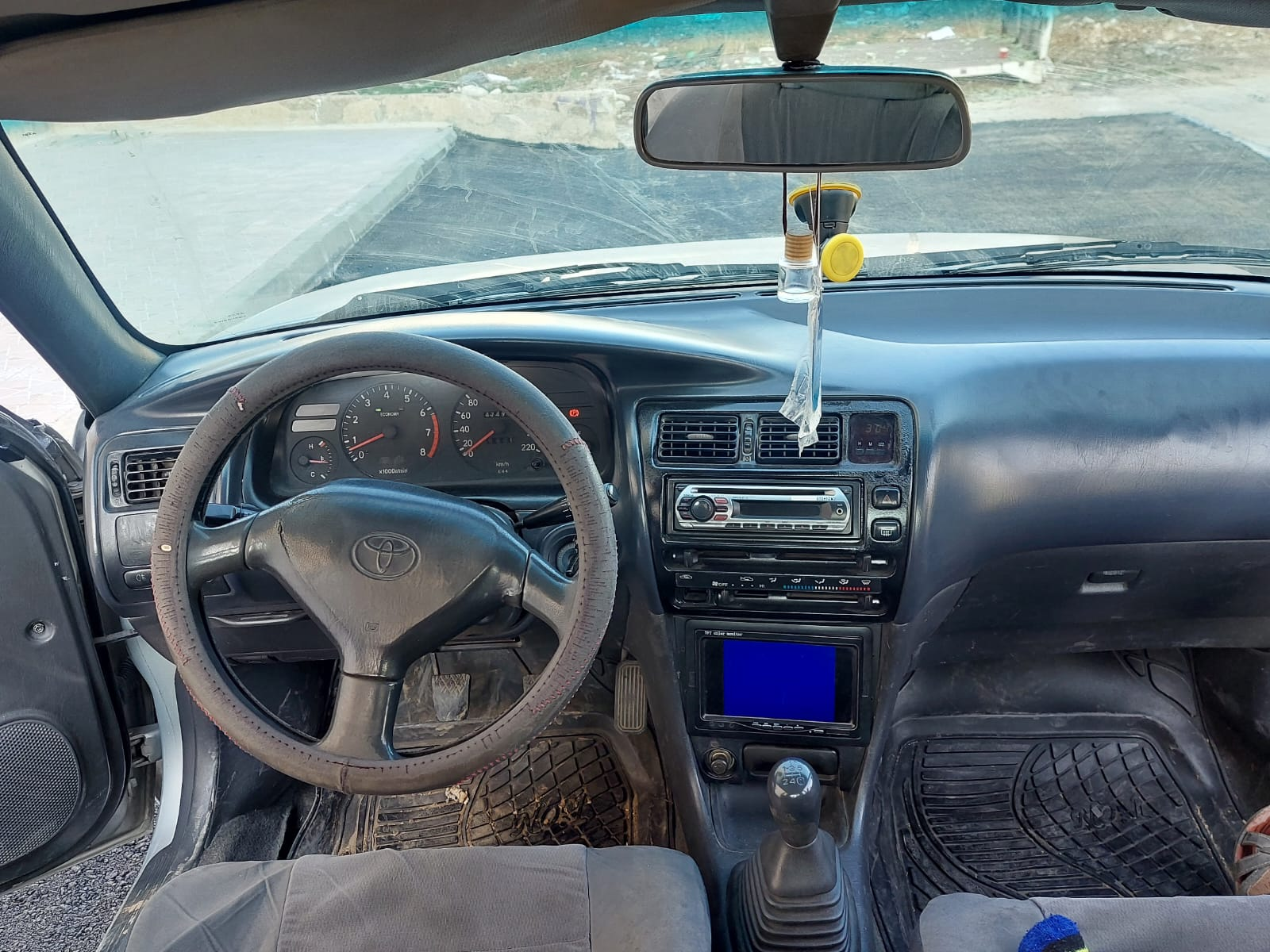 Toyota corolla 1993 deals interior