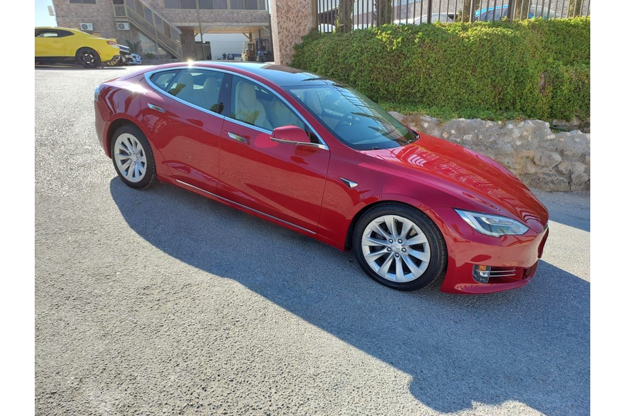 tesla 2017 jordan